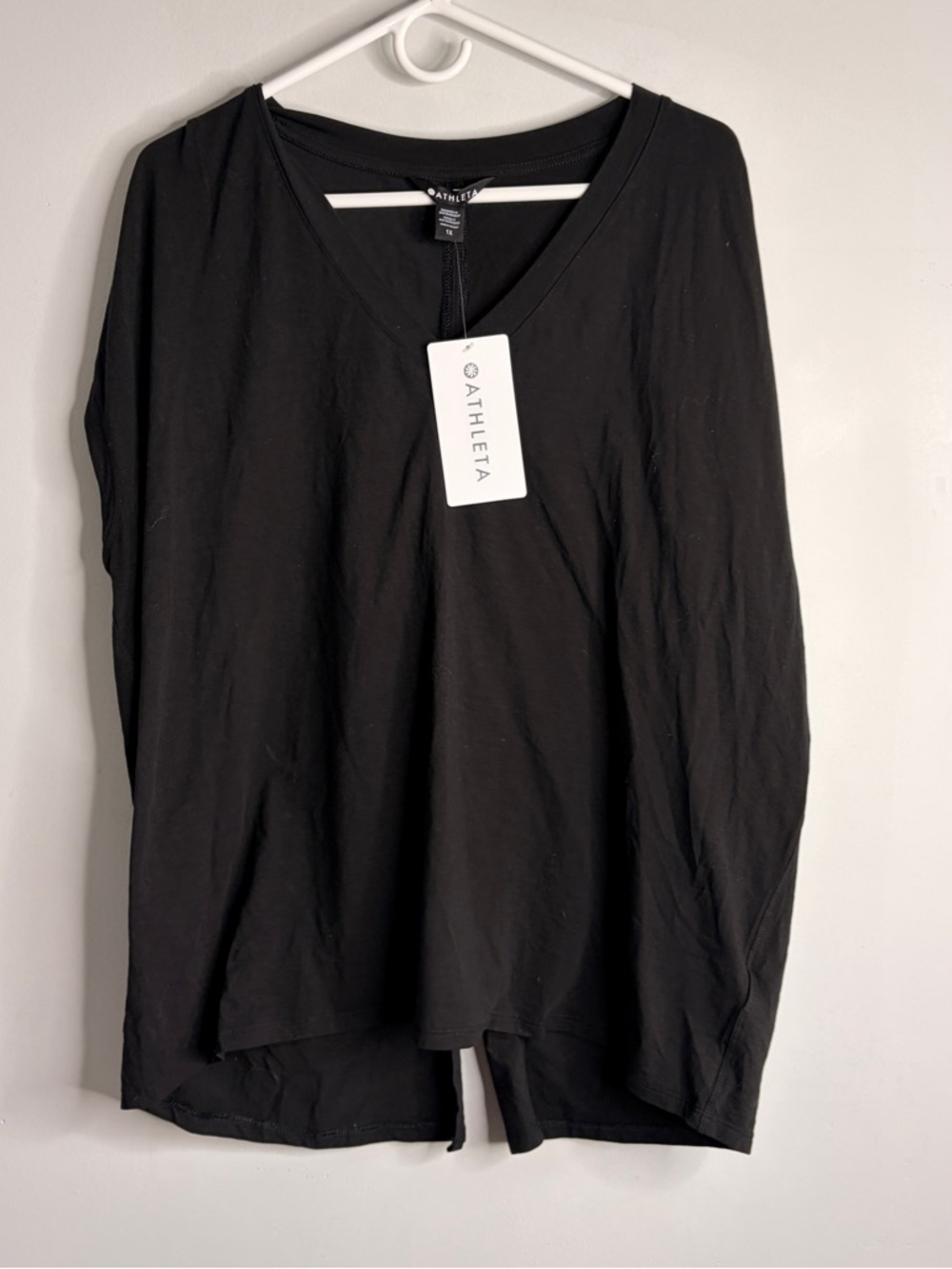 Athleta Outbound Twist Tee Black V-Neck Sleeveless Top - Picture 7 of 7